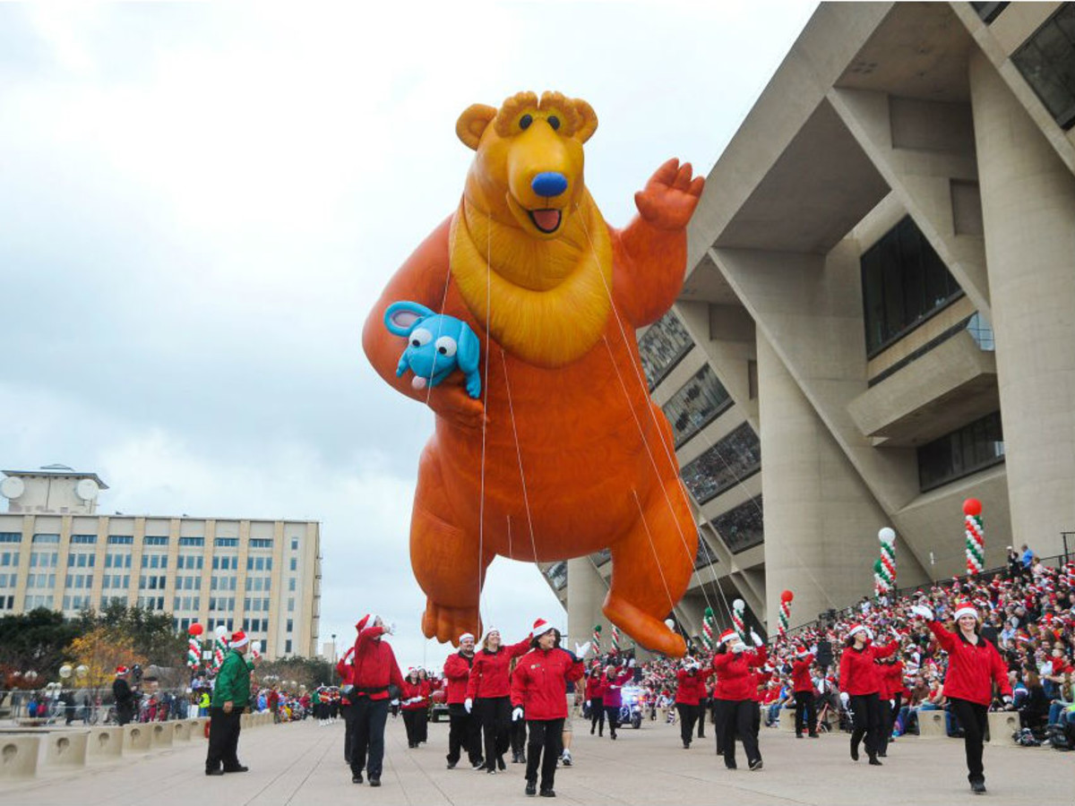 Children's Medical Center Holiday Parade