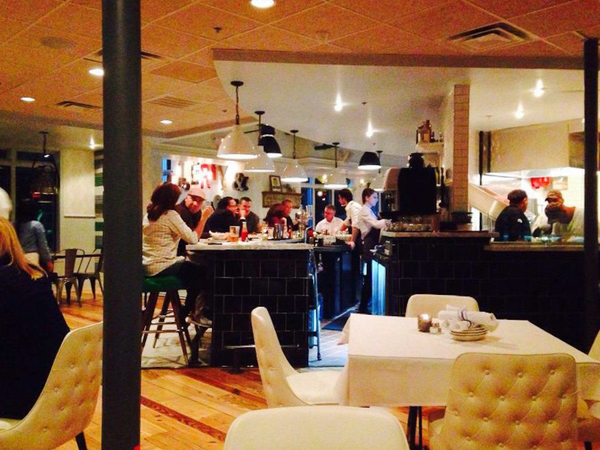 2 Liberty Kitchen & Oysterette October 2013 interior