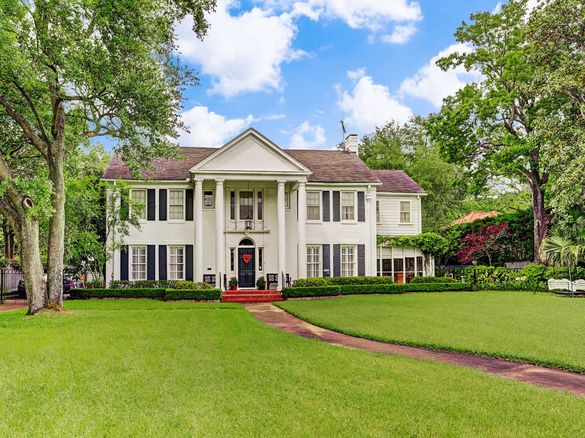 Denton Cooley River Oaks home for sale