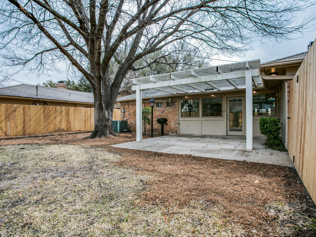 914 Sandalwood Dallas house for sale