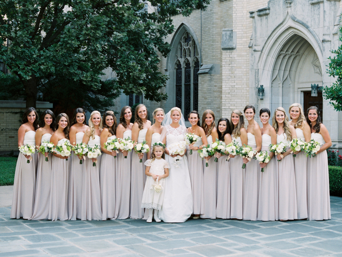Dallas Bride Knows Just What To Do For A Classic Country Club