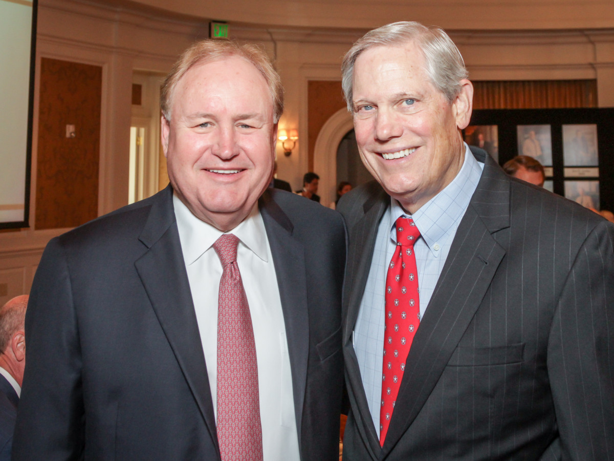 Movers and shakers turn out to honor three notable Men of Distinction