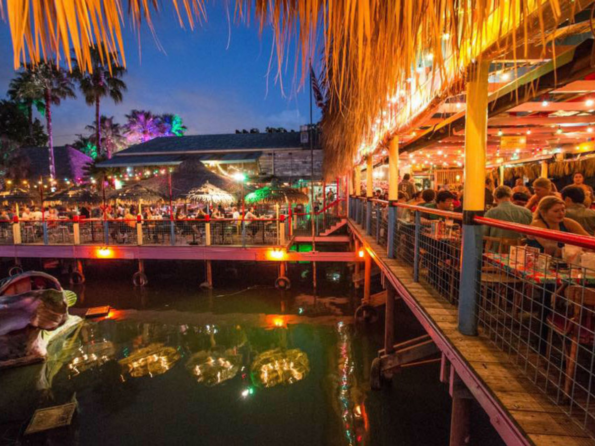 Hula Hut