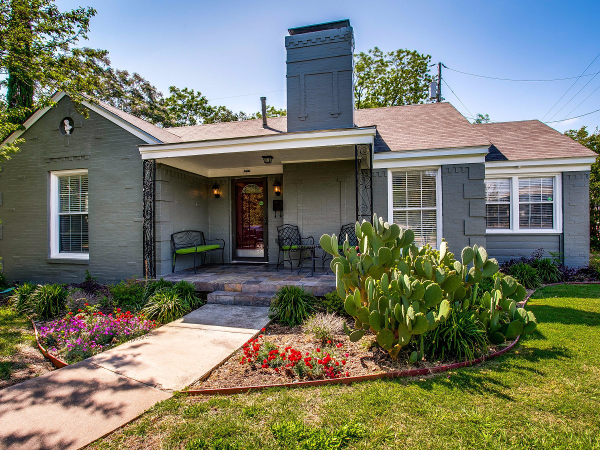 6404 Goliad Avenue