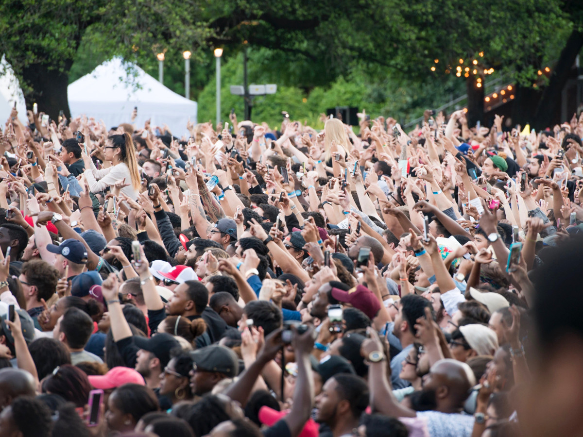 Kendrick Lamar March Madness Music Festival crowd