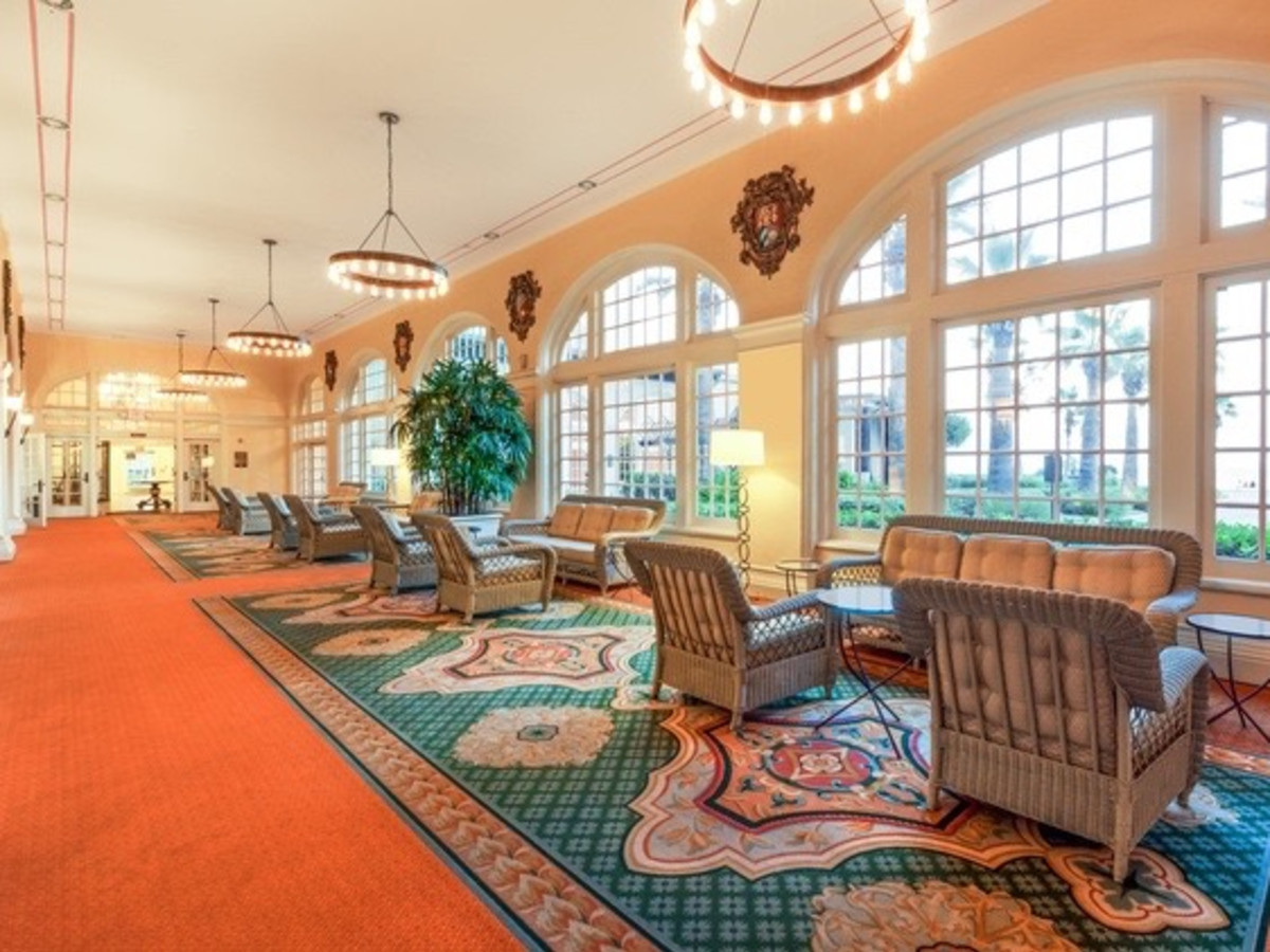 Hotel Galvez lobby