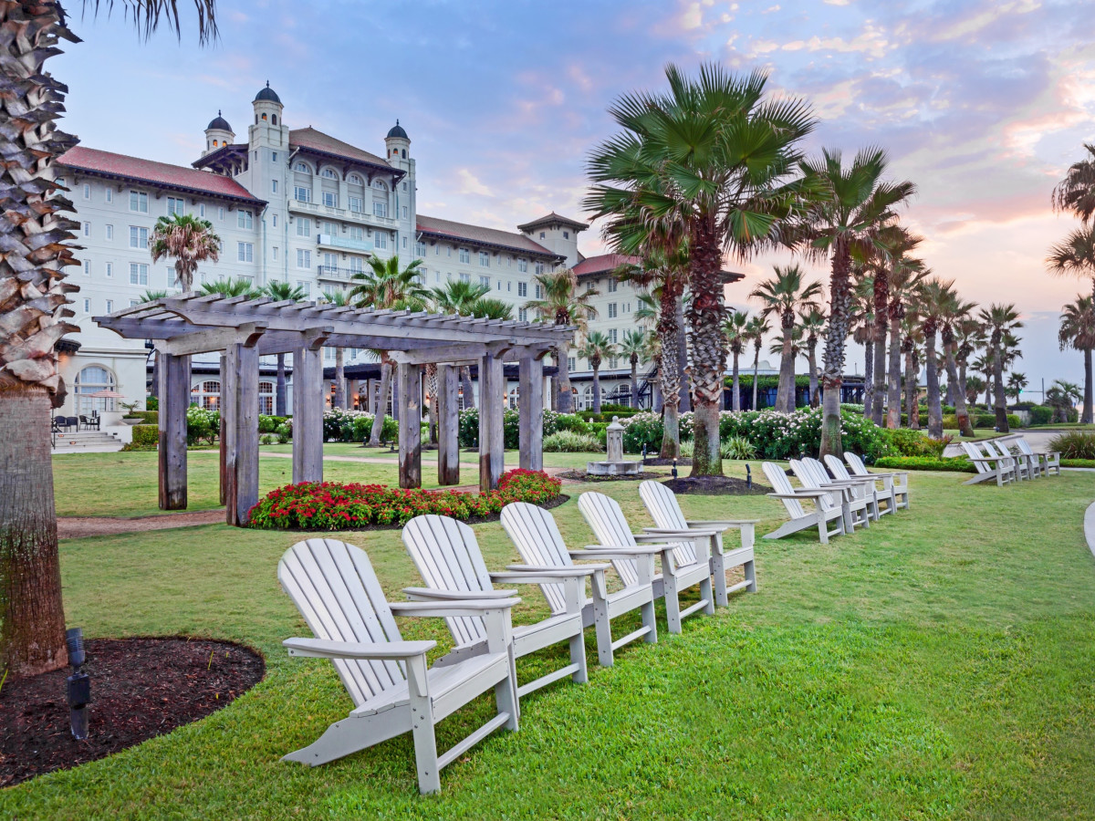 Hotel Galvez exterior