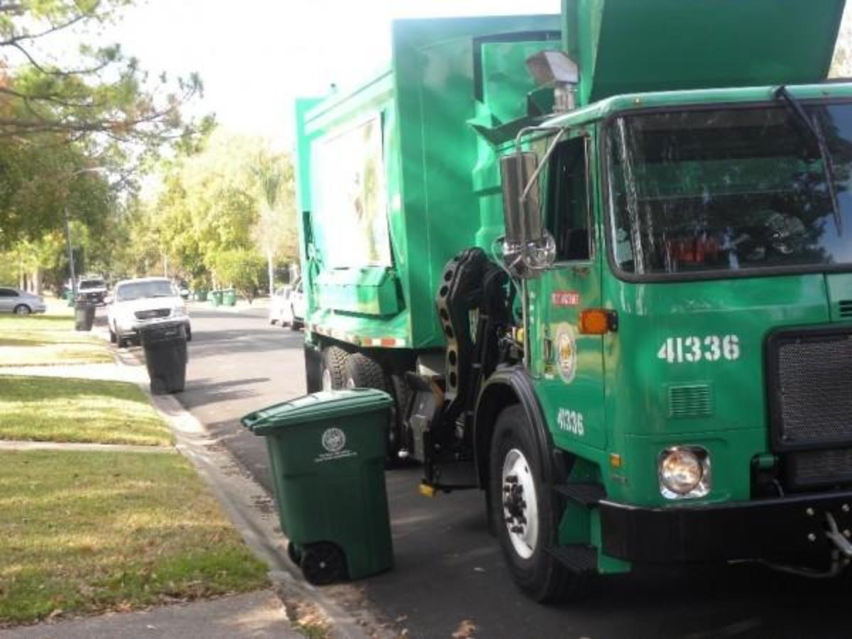 City of Houston announces updated trash pickup and recycling schedule