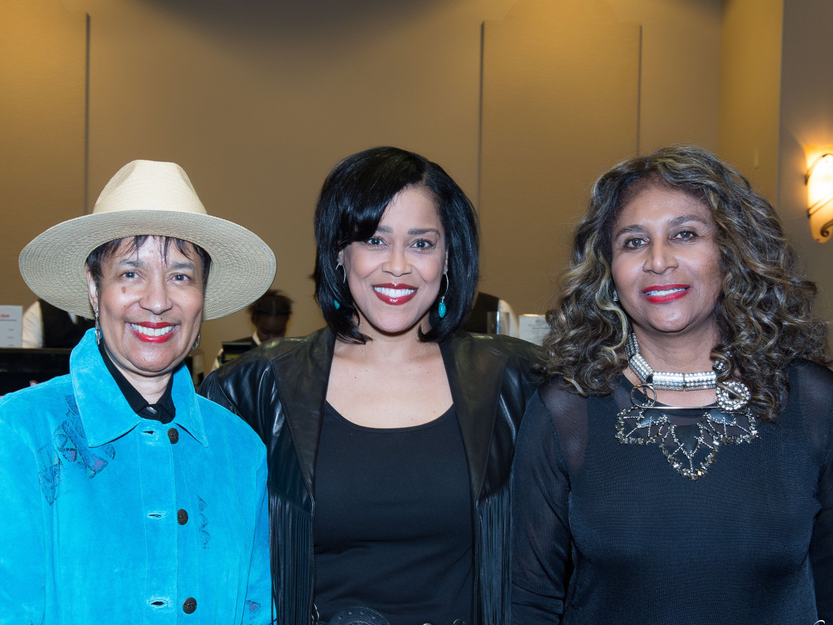 Boots and Bling Sharon Butcher, Pam Thorne and Carolyn Alexander