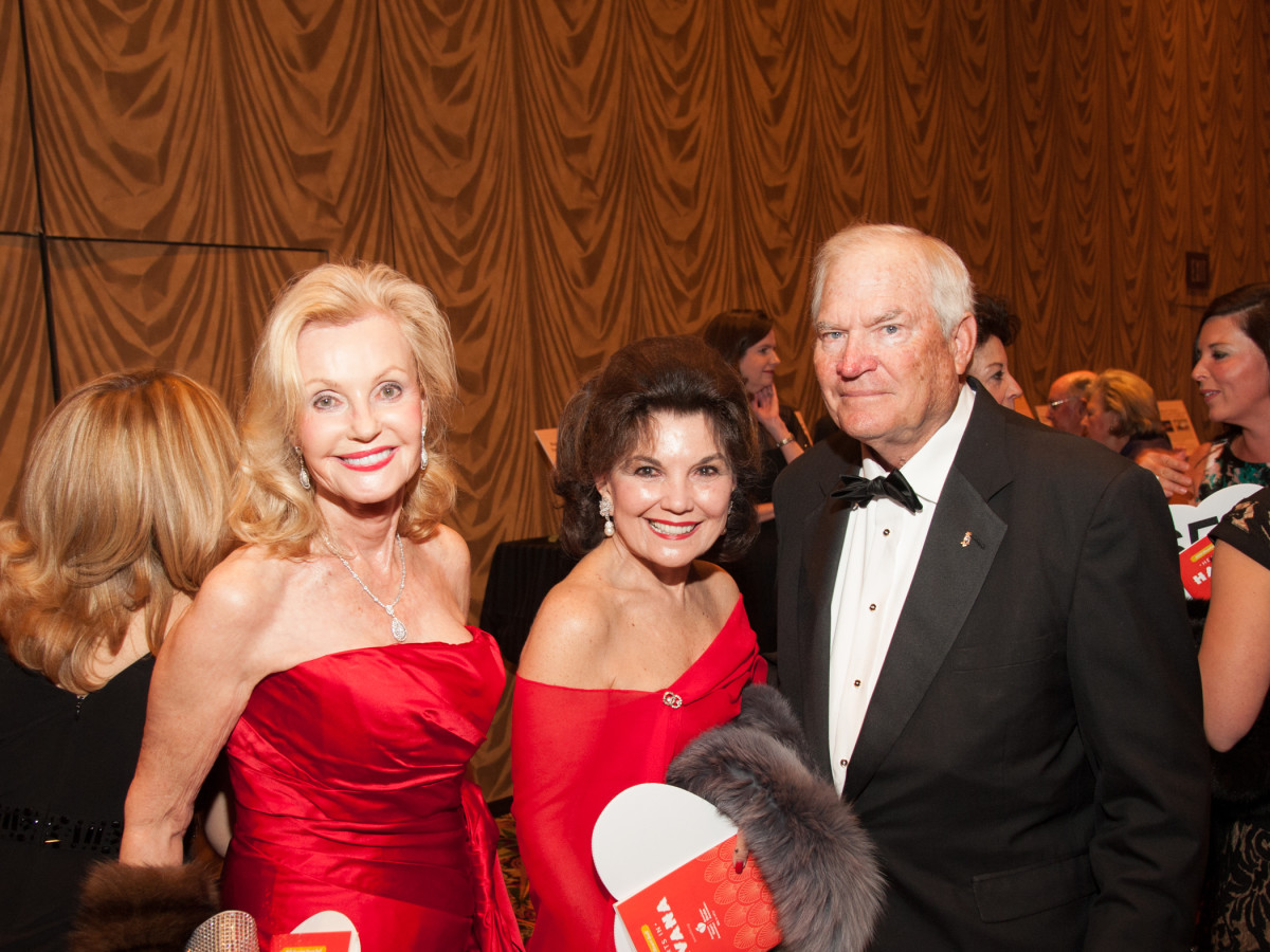 Heart Ball, Feb. 2016, Pat Breen, Linda McREynolds, Dr. Walter McReynolds