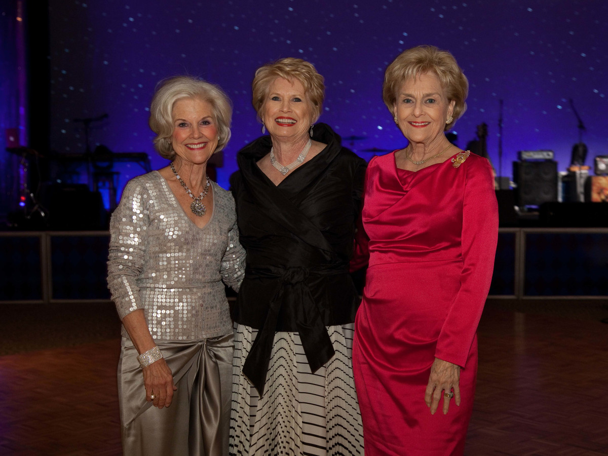 University of St. Thomas Mardi Gras, Feb. 2016, Shelley Tortorice, Ginger Blanton, Annette Strake