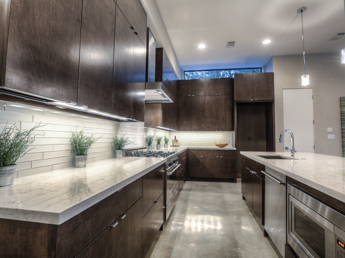2612 Westgate OTM kitchen