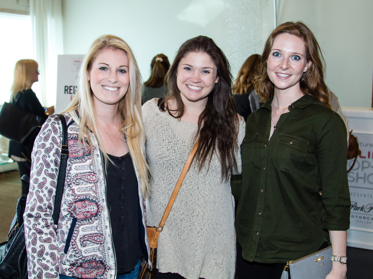 Katie Hoag, Stephanie Templeton, Leslie Roussev