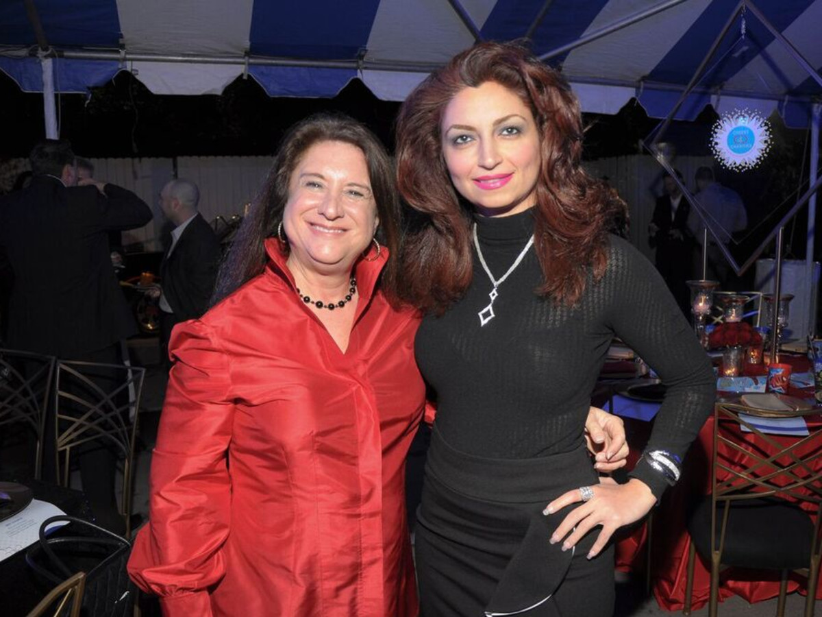 News, Cheers 4 Charity, Nov. 2015, Deborah Colton, Mahzad Mohajer