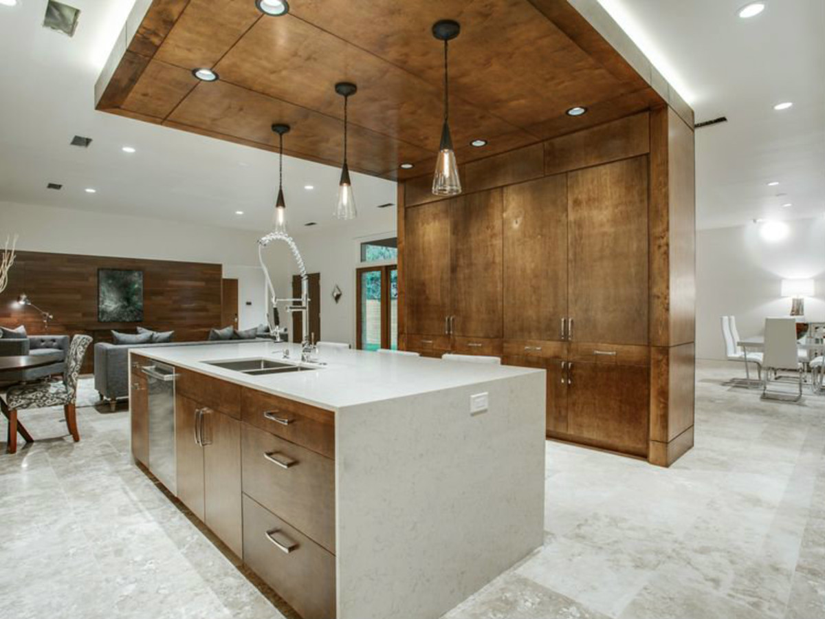 4428 Greenbrier kitchen