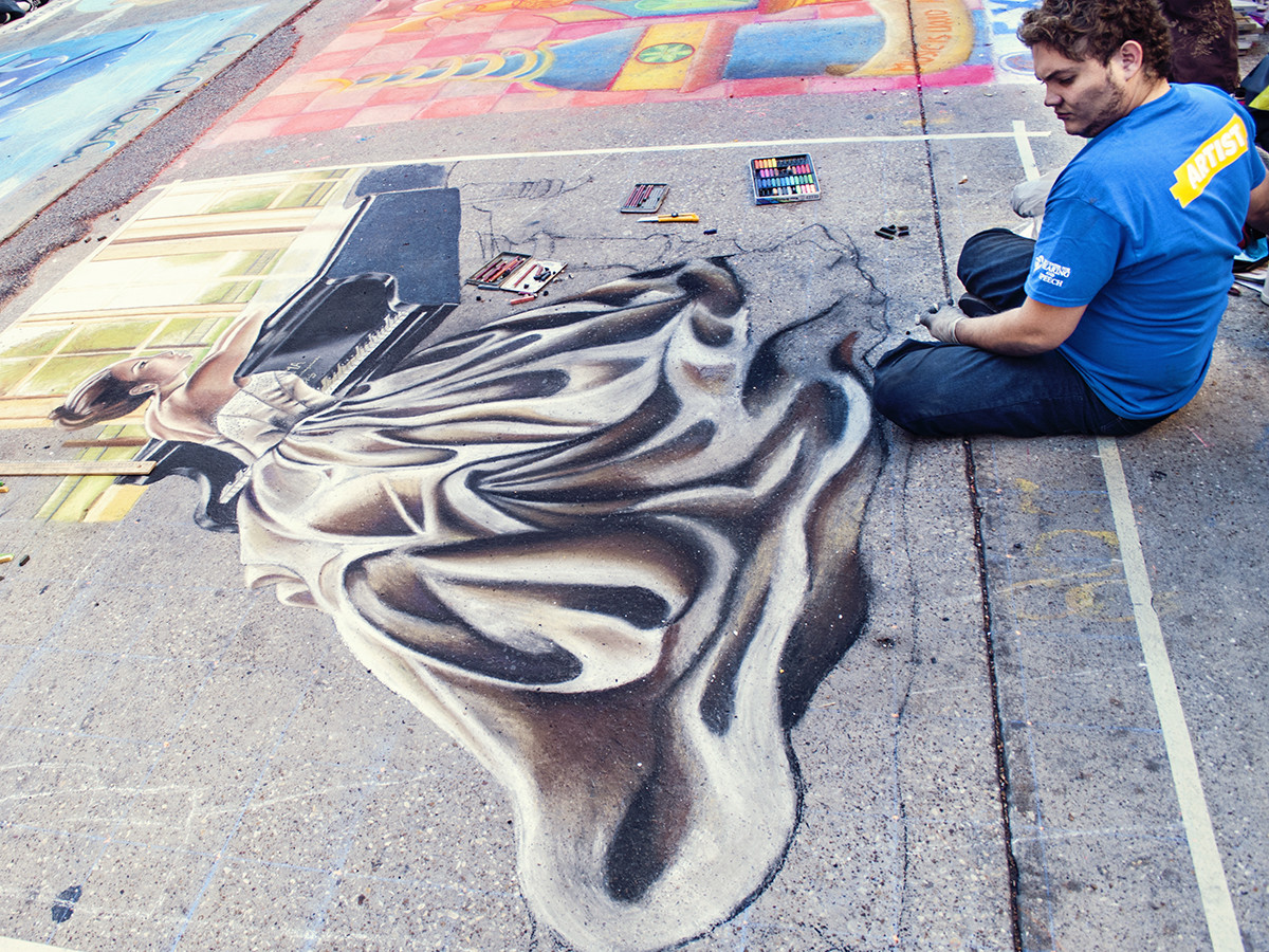 Via Colori artist Raul Rincon