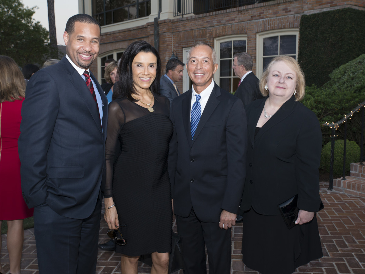 News, Shelby, Scenic Houston dinner, Oct. 3015, Jason McLemore