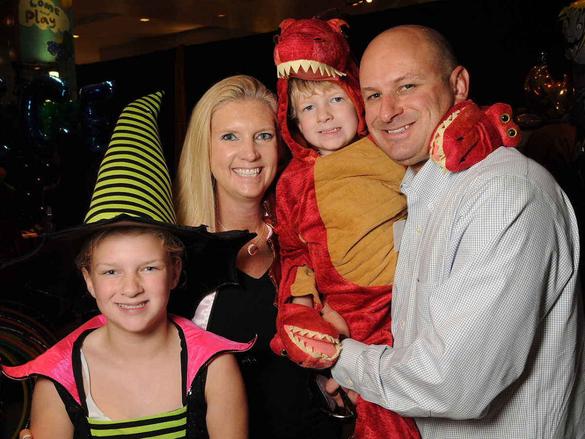 MD Anderson Halloween at the Galleria Campbell, Ashley, Colt and Chapman Mannschreck