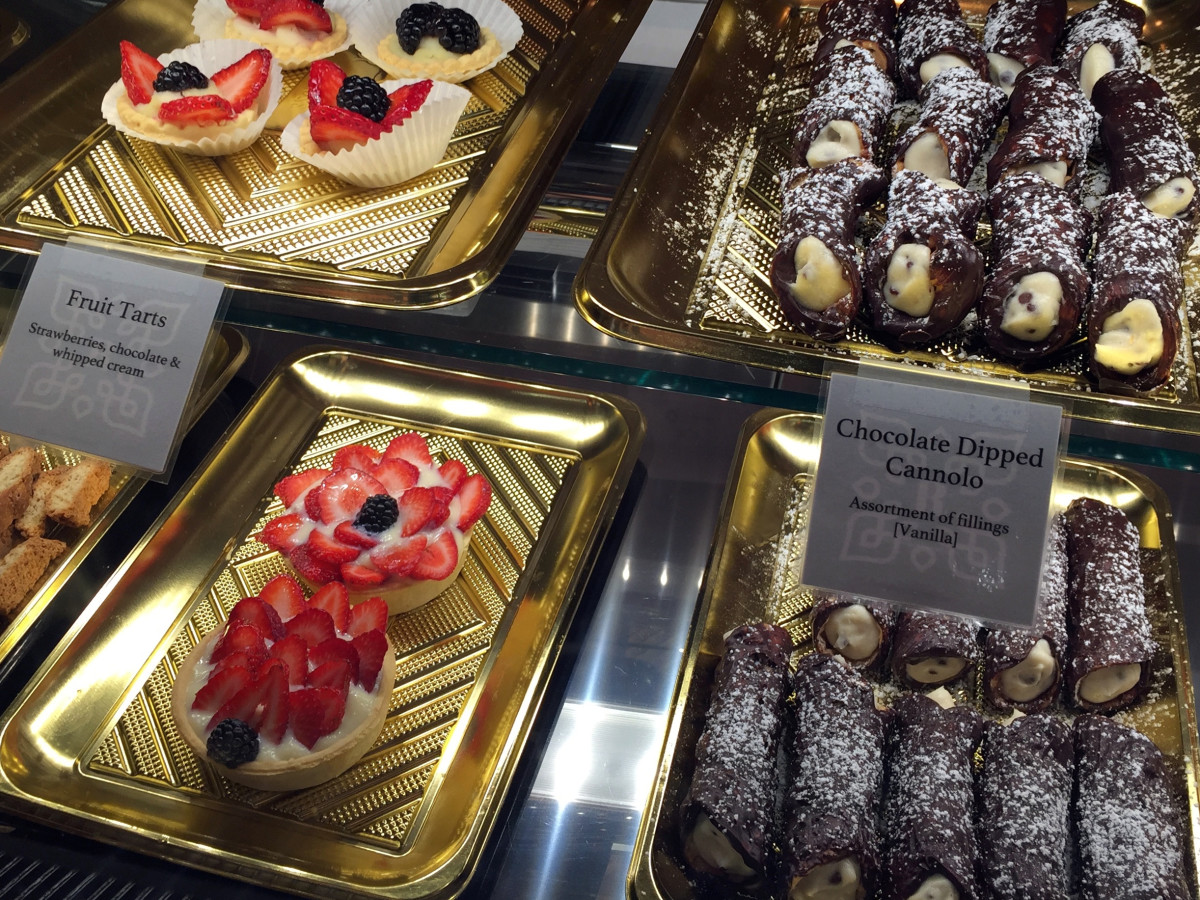 Houston, MFACafe, October 2015, pastry case