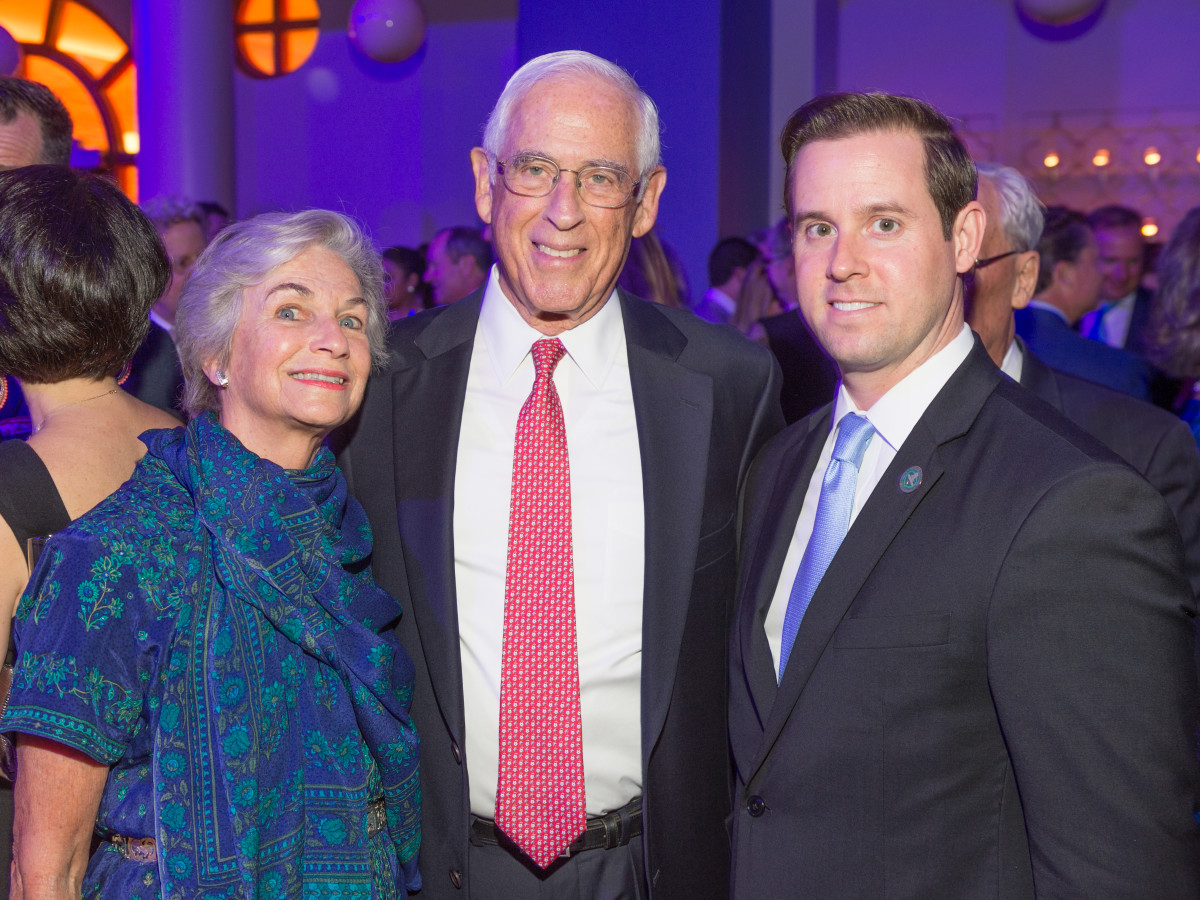 News, SHelby, Gerald Hines 90th birthday, Sept. 2015, Anne and John Mendelsohn, Chris Brown
