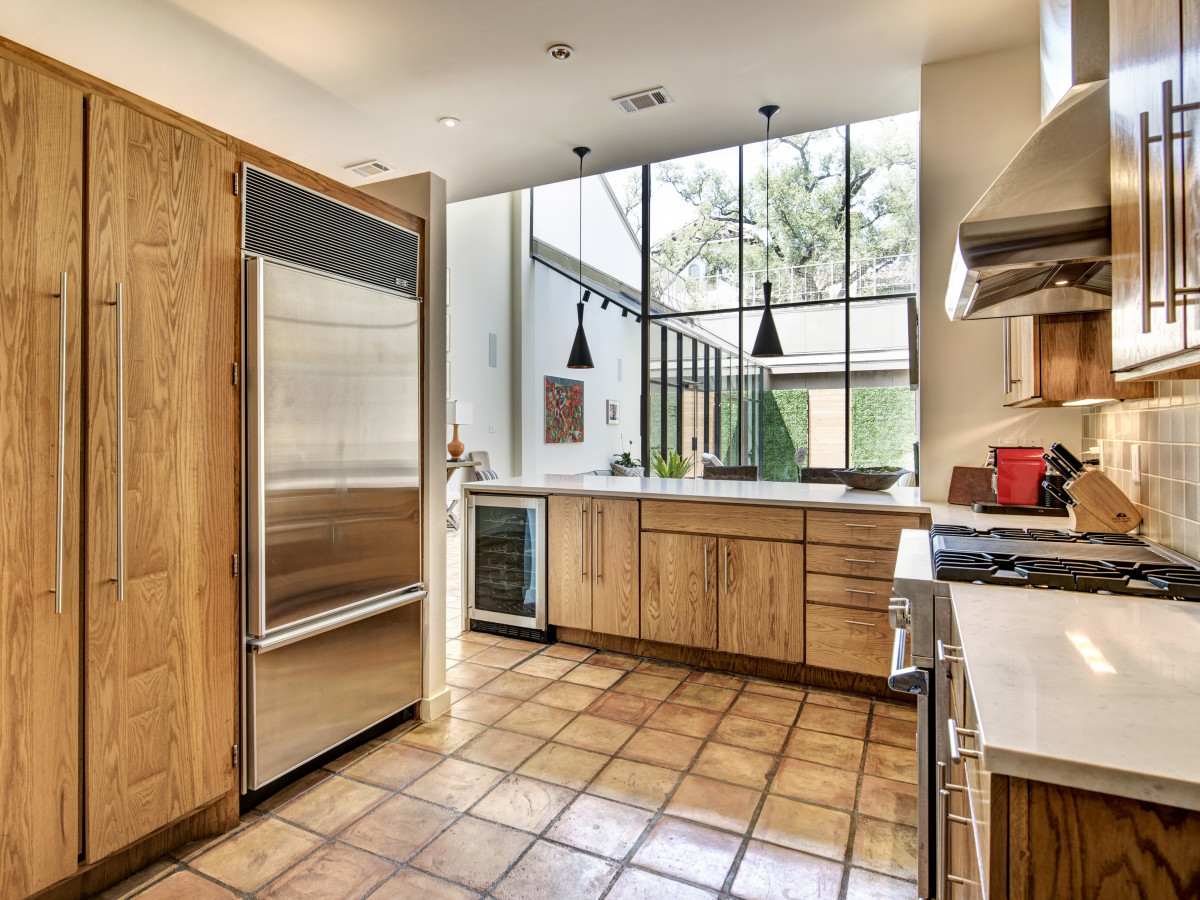 Houston, 1203 Berthea, September 2015, kitchen