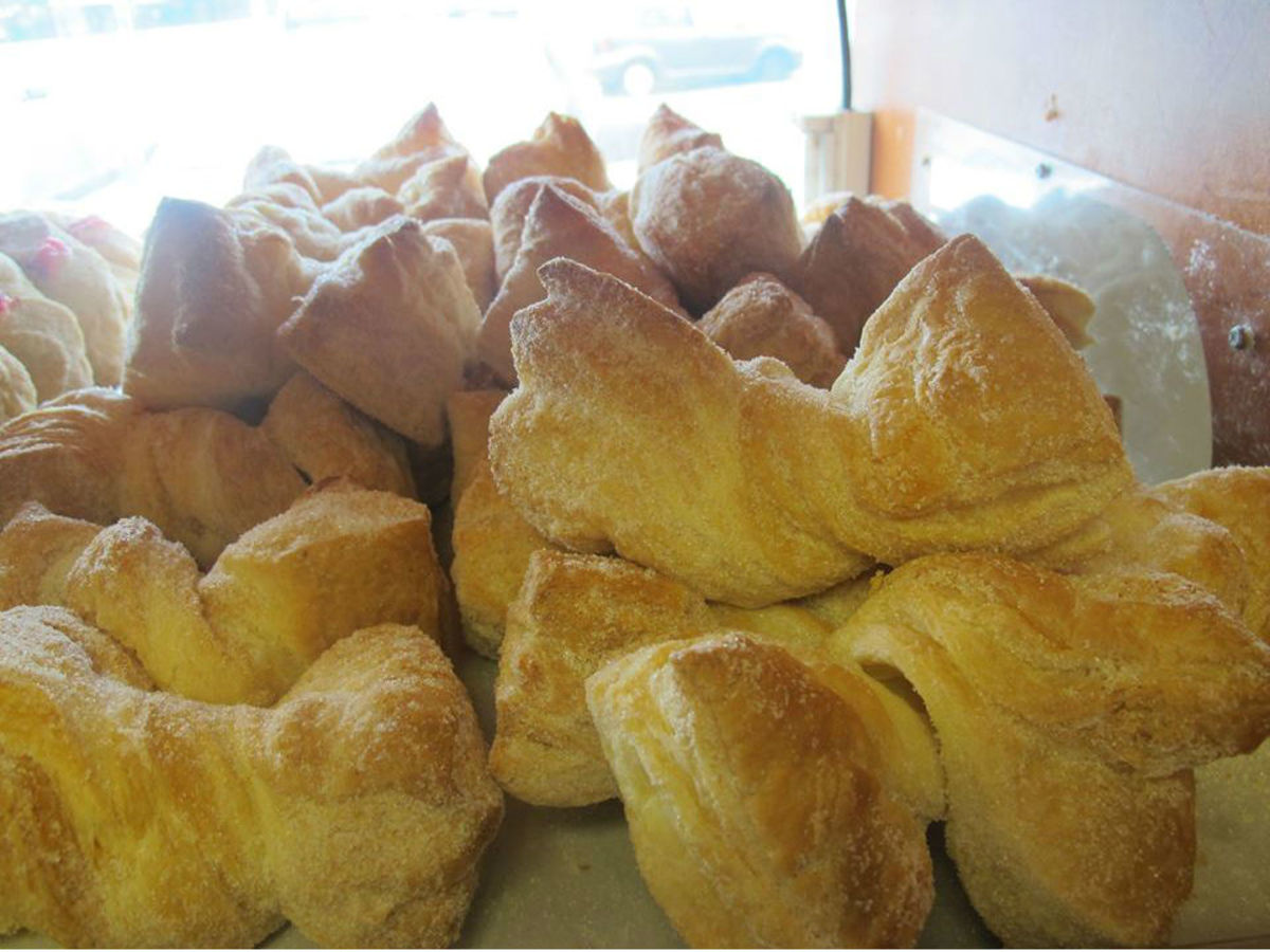 Mi Tradicion Bakery baked goods