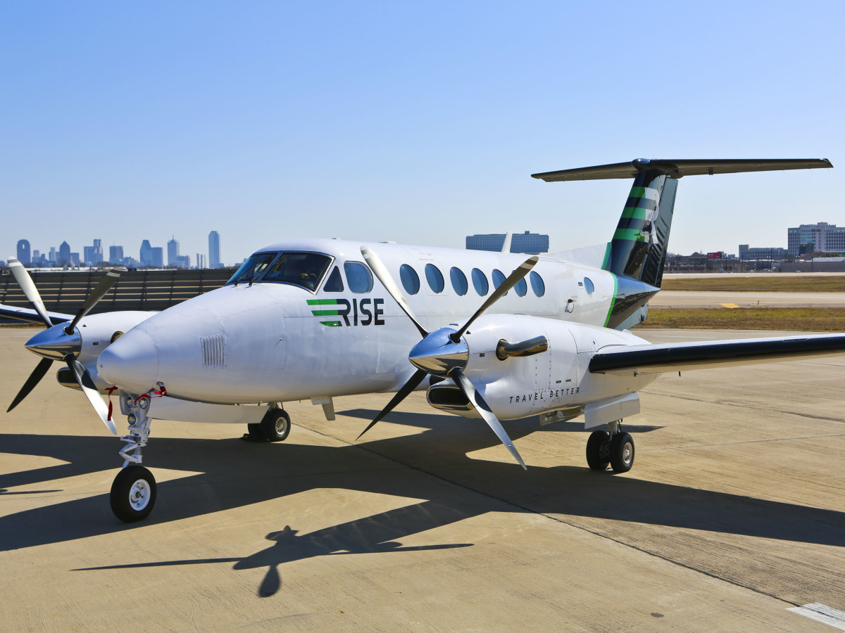 Rise Jet with Logo