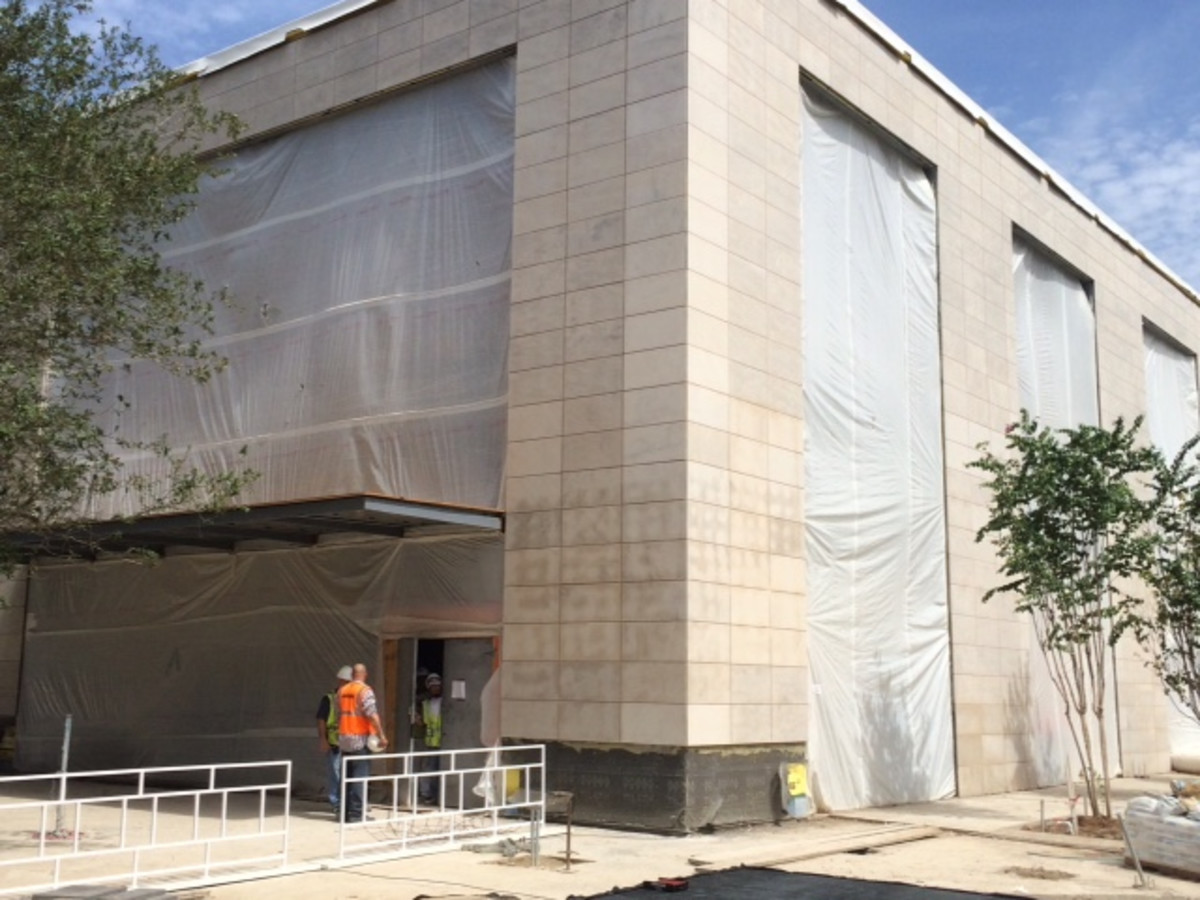 Dior building under construction at River Oaks District