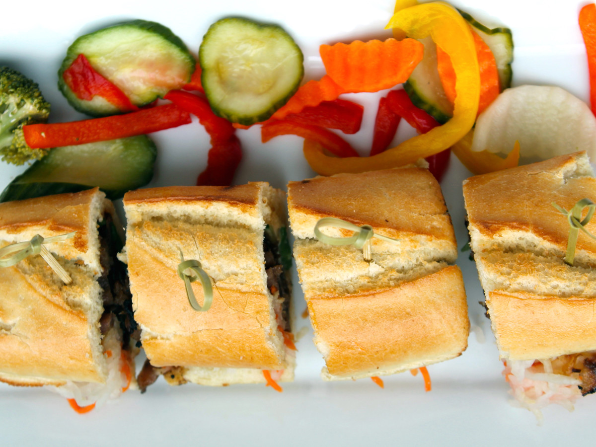 Houston, new happy hour deals, May 2017, banh mi sliders at Le Colonial