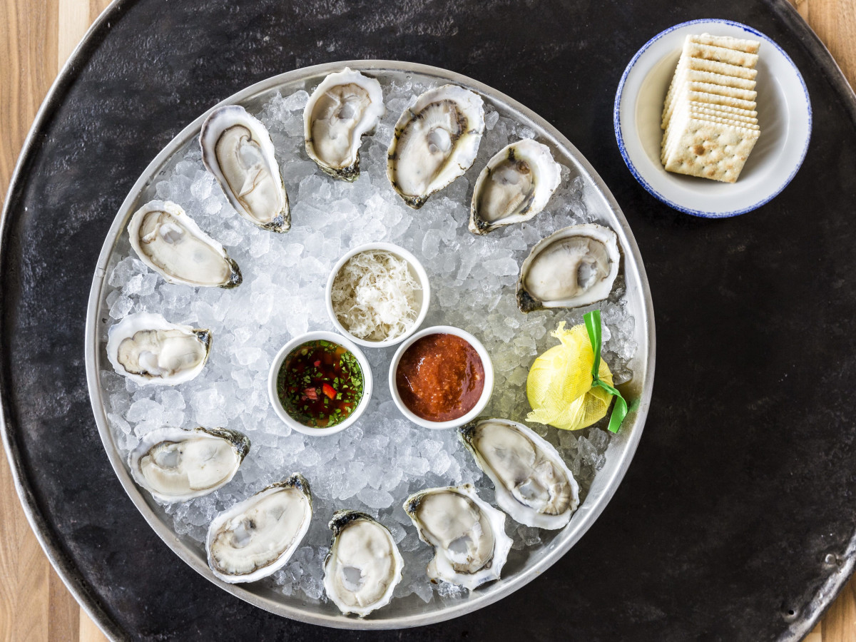 Houston, new happy hour deals, May 2017, oysters at Star Fish