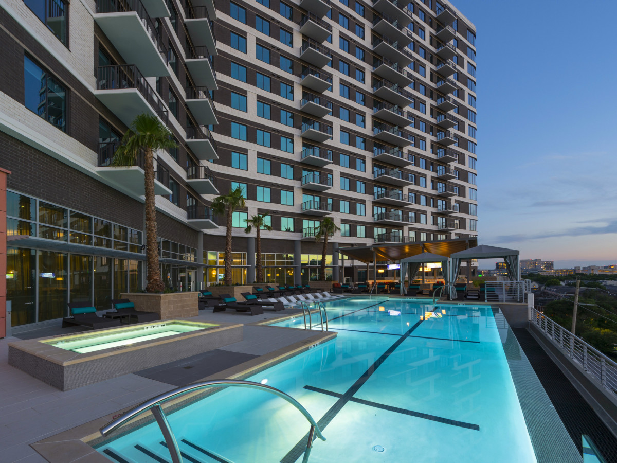 Houston Vantage Med Center apartments