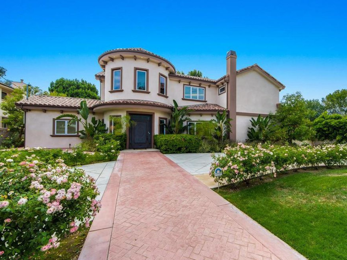 Houston, Chris Paul LA home for sale, August 2017