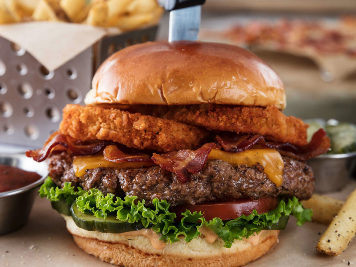 Chili's slashes 50 items from menu but beefs up the burgers bigtime