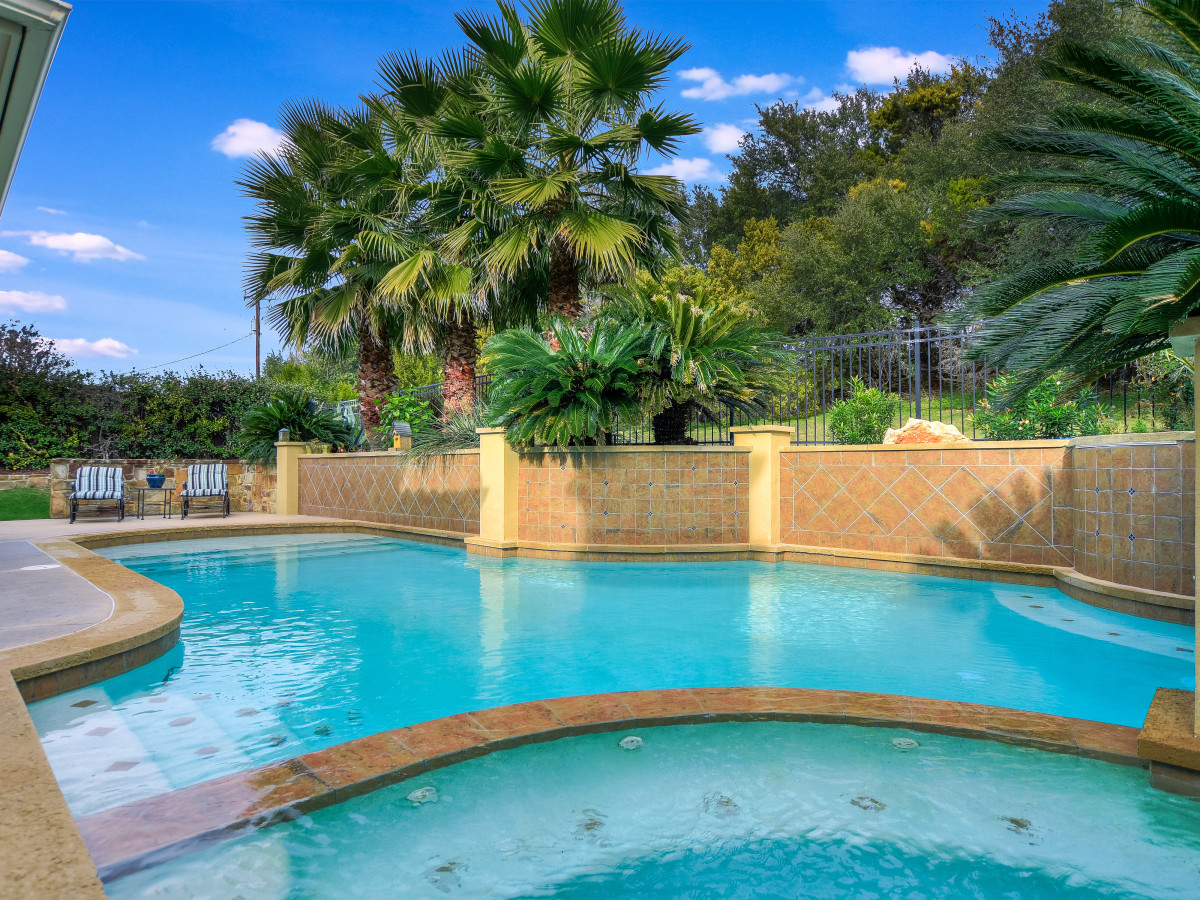 Austin house_1610 Lakeway Blvd.