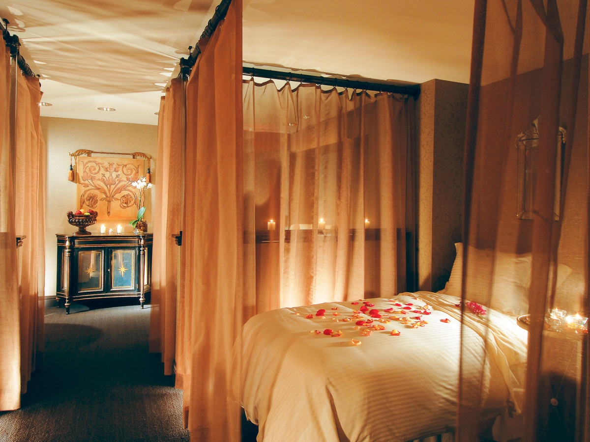 6 Dallas Hotel Escapes To Pamper Your Sweetie After