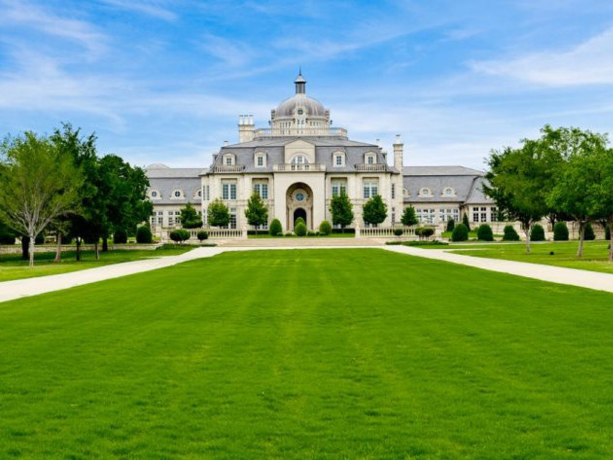 Most Famous Estate In North Texas Expands As Wedding And Event