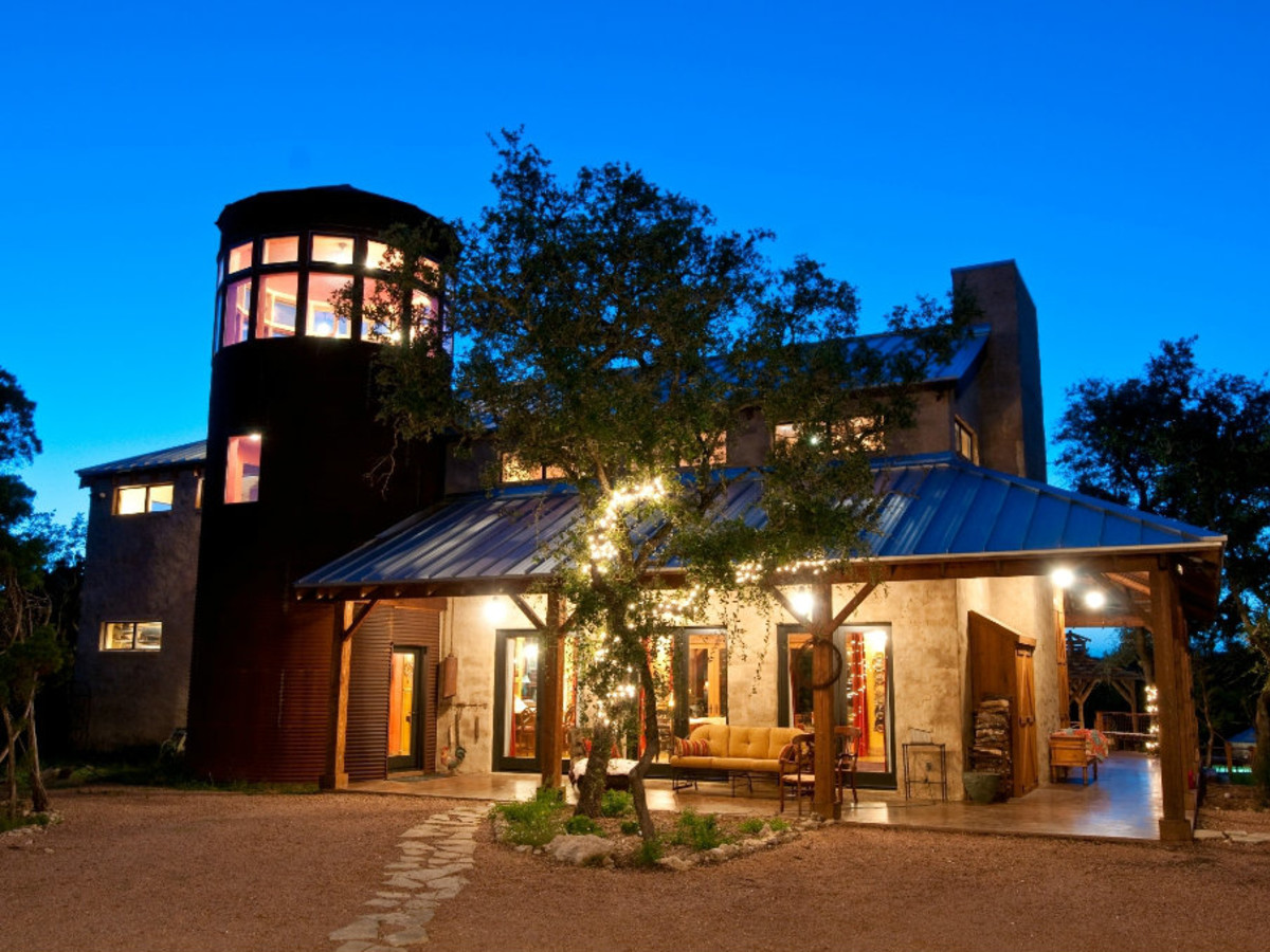 9000 Deer Haven house for sale