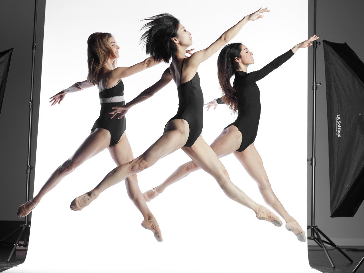Sky Dance Houston Ballet dancers: Allison Miller, Nozomi Iijima, Mónica Gómez