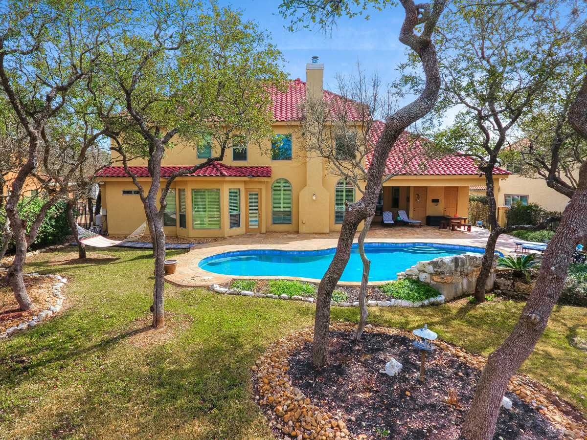 An entertainer's dream awaits in San Antonio's Canyon Springs area
