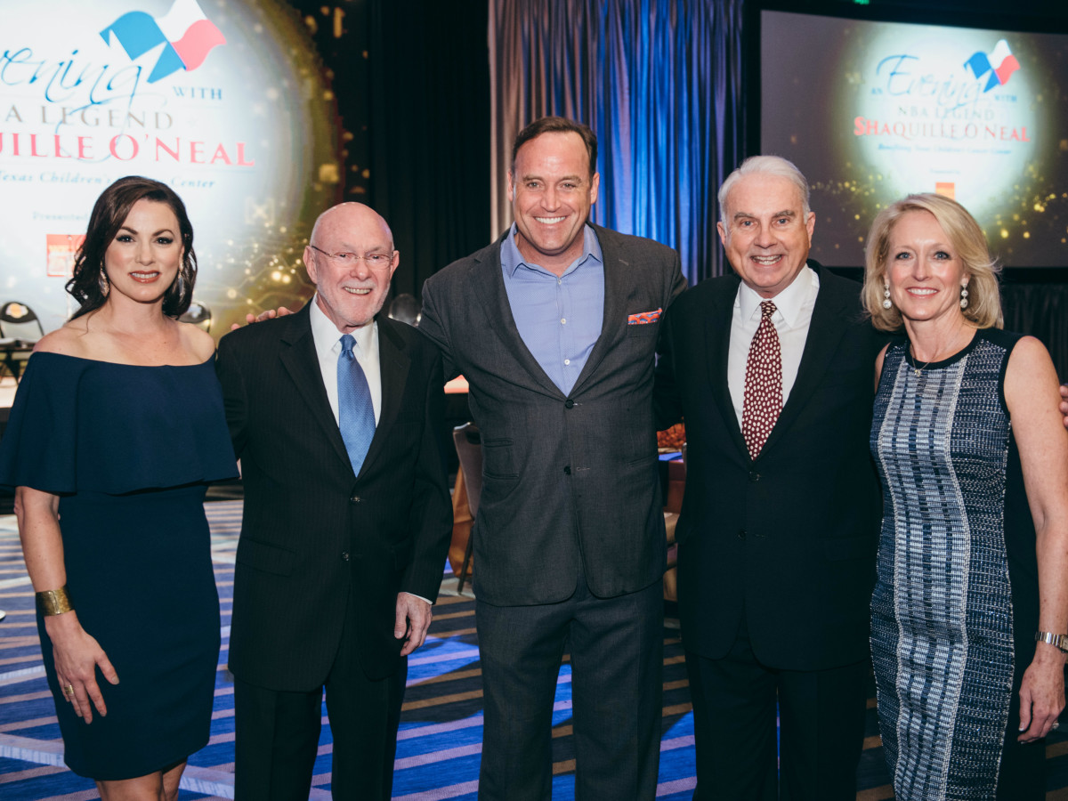 Shaquile O' Neal Event co-chair Julie Bergen, Texas Children’s Cancer Center Director Dr. David Poplack, Matt Iseman, Texas Children’s Hospital President and CEO Mark A. Wallace and event co-chair Kathy Zay