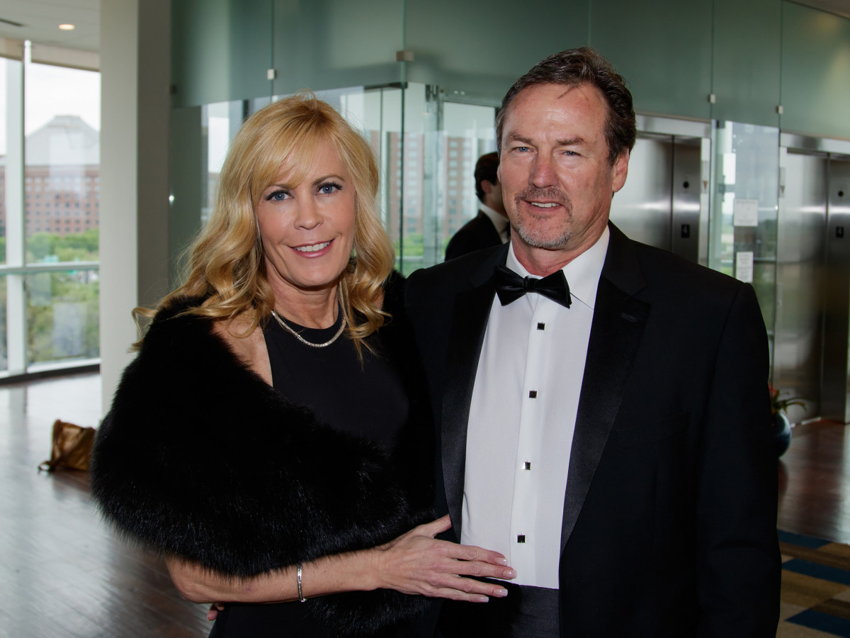 Maura Robinson, Dean Robinson