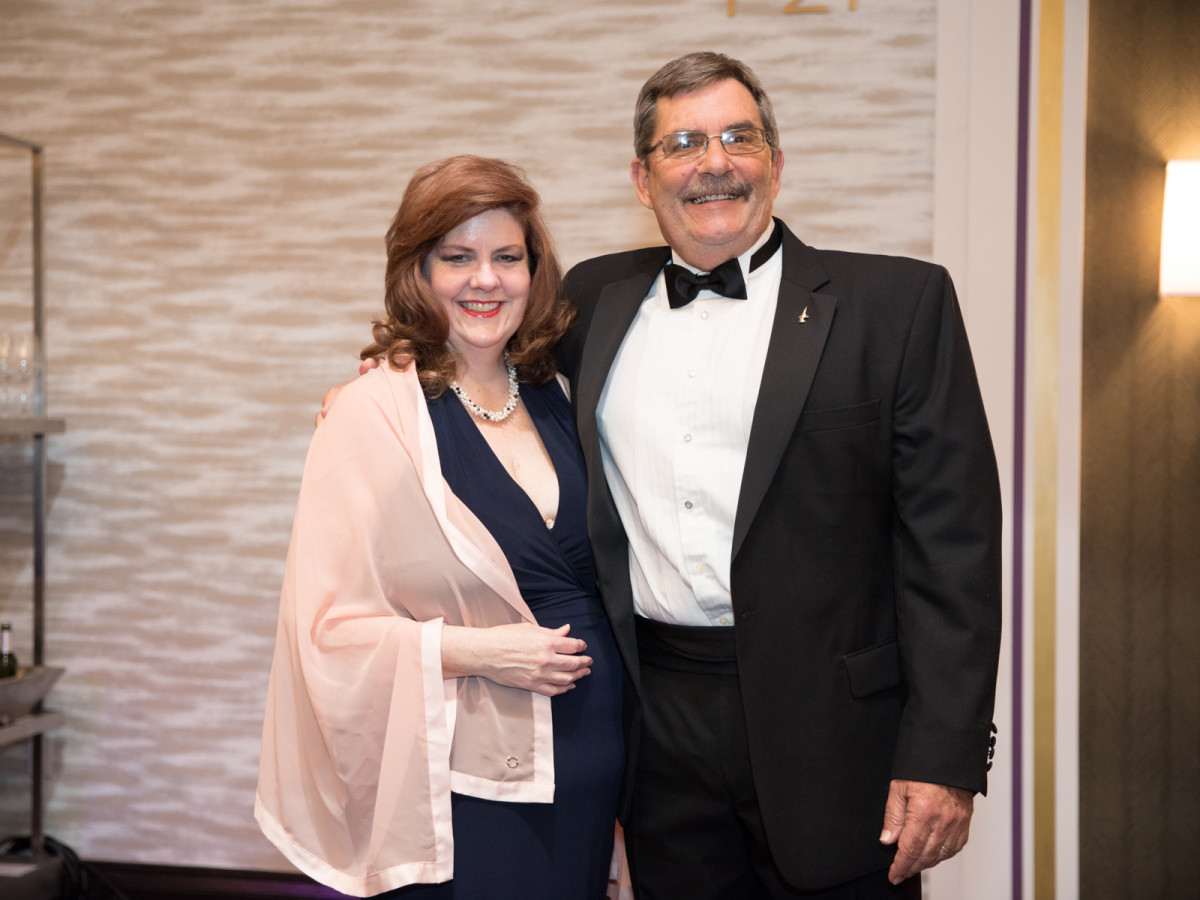 Carolyn Rhodes, Greg Hufstetler