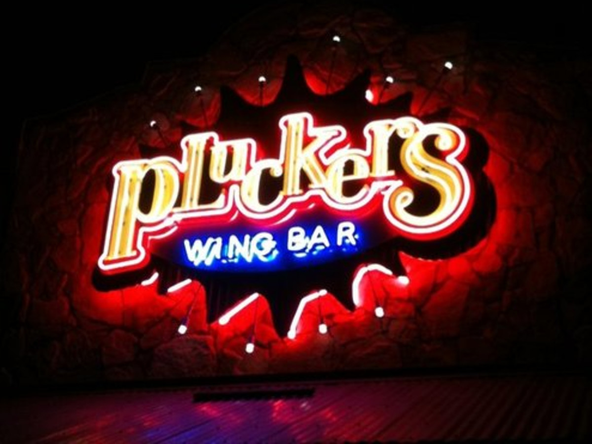 Austin Photo: Places_food_pluckers_sign