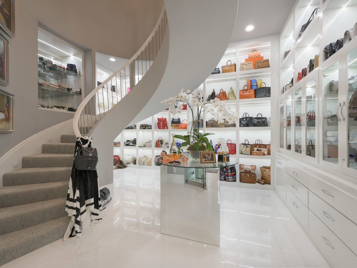 Woodlands three-story closet