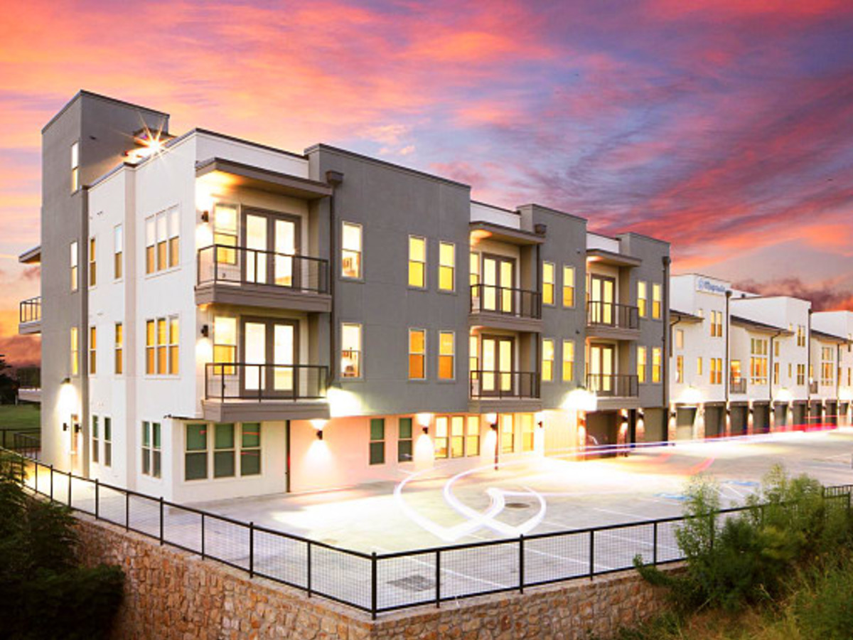 Magnolia at Mistletoe Heights apartment Fort Worth