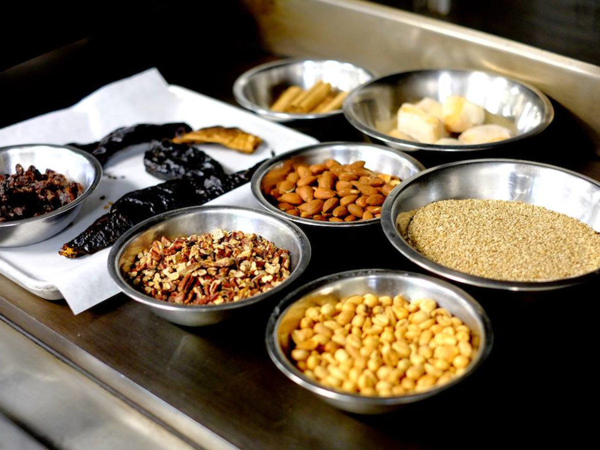 El Naranjo mole negro ingredients