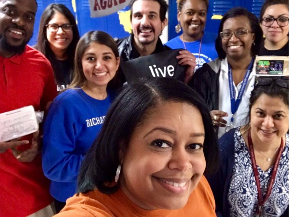 Love in Motion volunteers