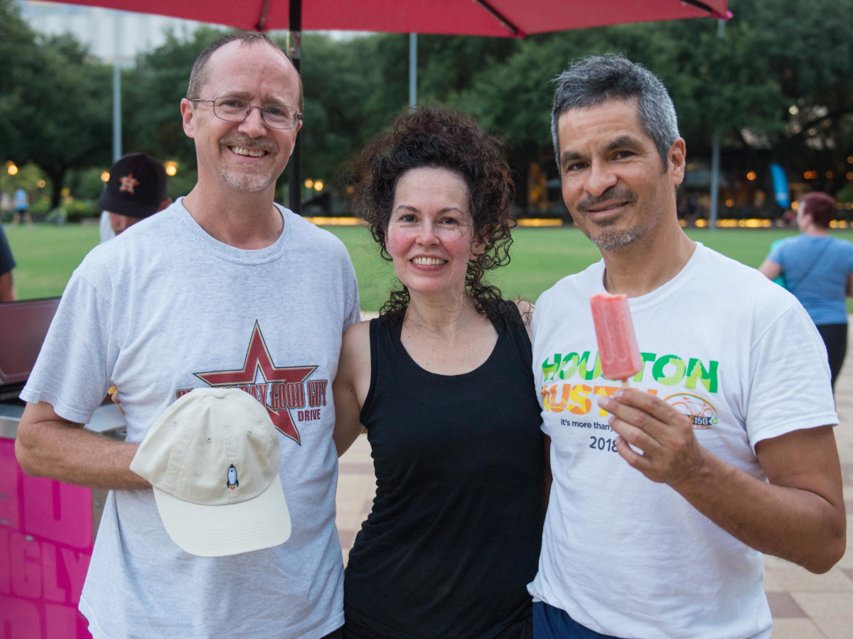 Frost It Forward Discovery Green yoga popsicle Alex Vickery, Alejandra Gonzalez, Alec Martinez