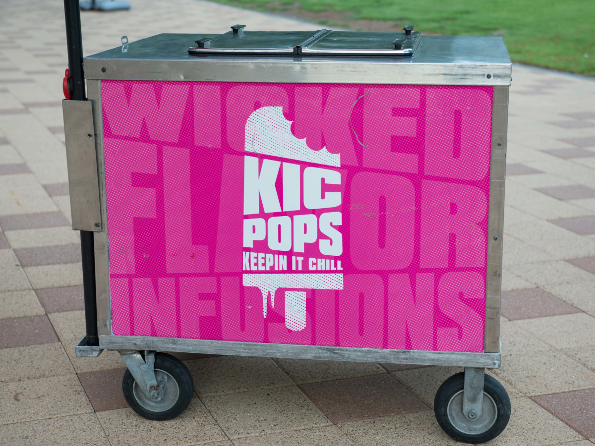 Frost It Forward Discovery Green yoga popsicle