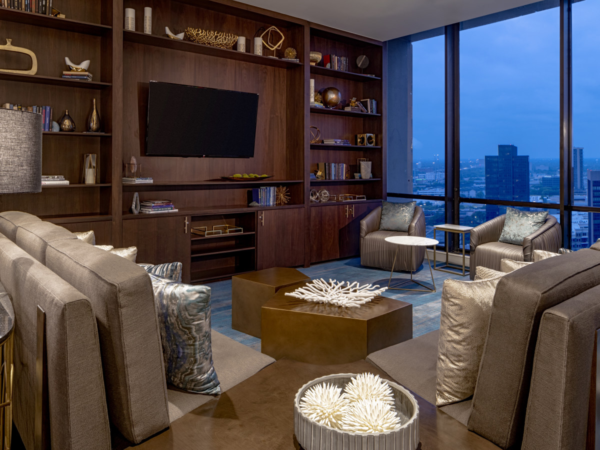The Westin Galleria Houston Club Lounge
